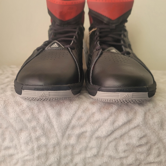 Adidas Men\'s Adizero Rose 1.5 R Basketball Shoes Size 12 Sneakers Black/Red NWT